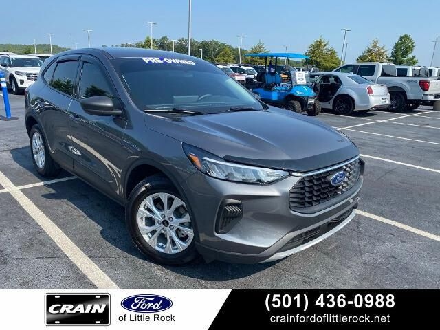 2025 Ford Escape Active — photo 1 of 13