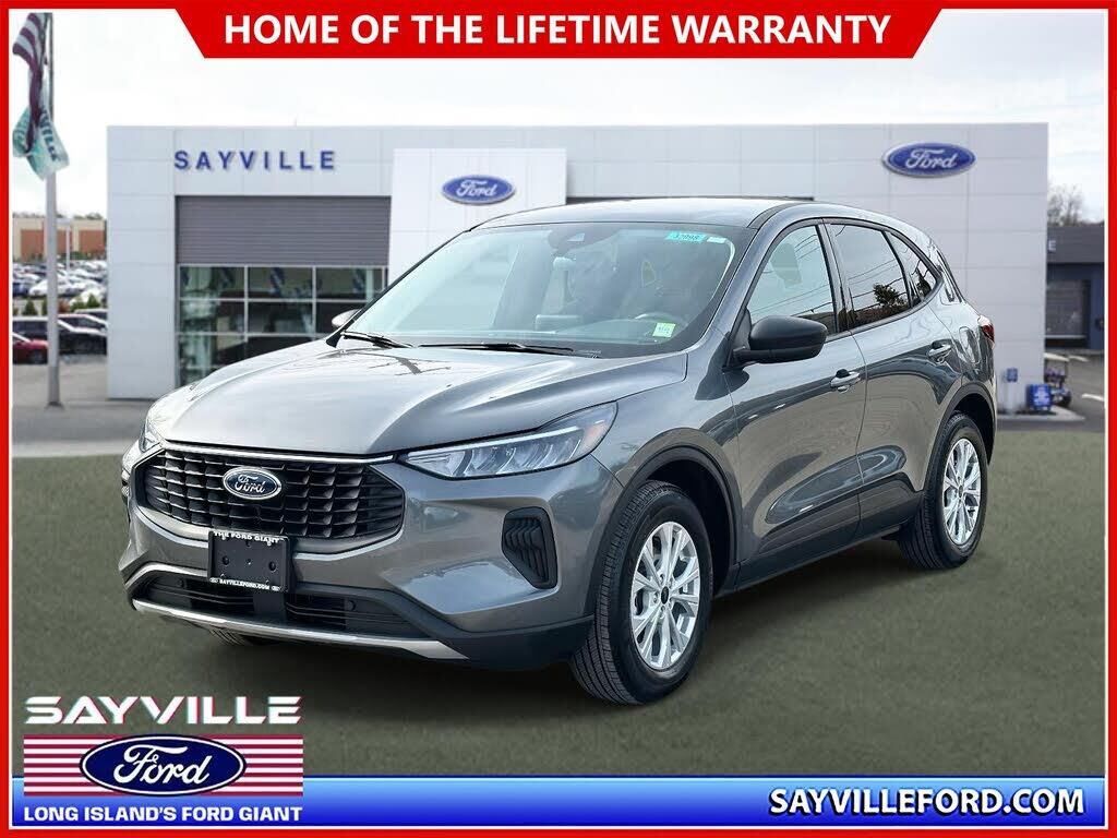 2025 Ford Escape Active — photo 1 of 14