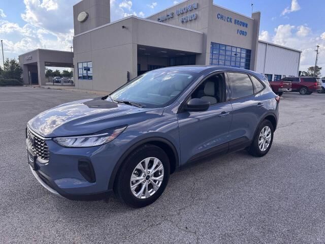 2025 Ford Escape Active — photo 1 of 12