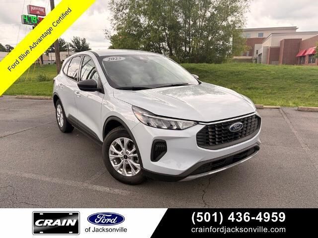 2025 Ford Escape Active — photo 1 of 4
