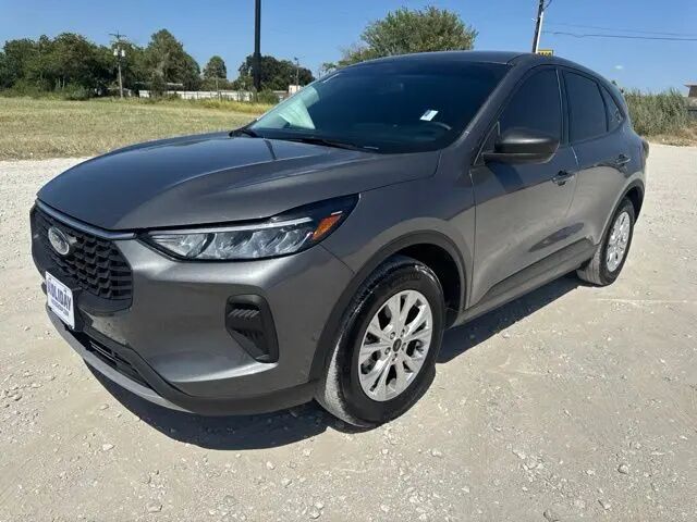 2025 Ford Escape Active — photo 1 of 3