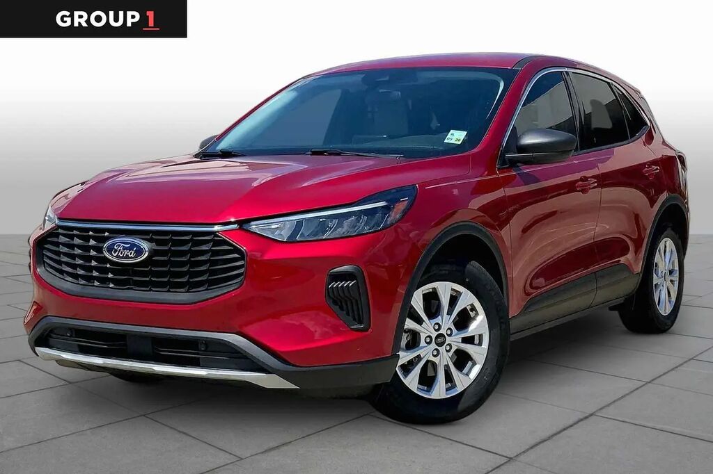 2023 Ford Escape Active — photo 1 of 13