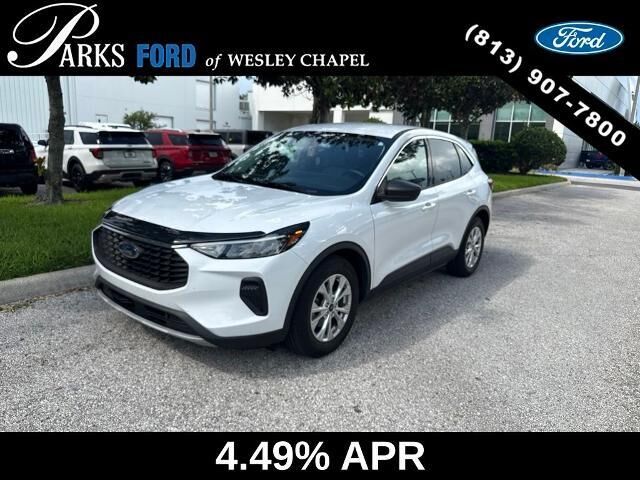 2023 Ford Escape Active — photo 1 of 13