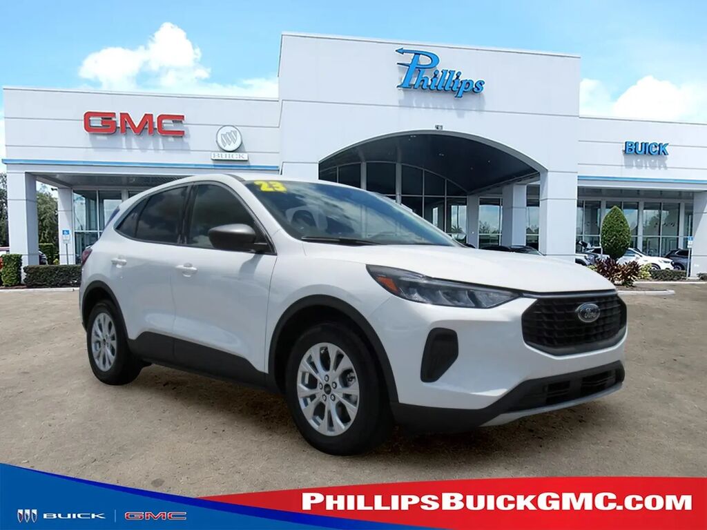 2023 Ford Escape Active — photo 1 of 13