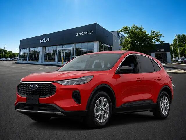 2024 Ford Escape Active — photo 1 of 13