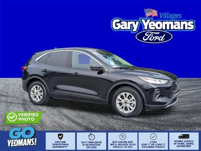 2023 Ford Escape Active — photo 1 of 13