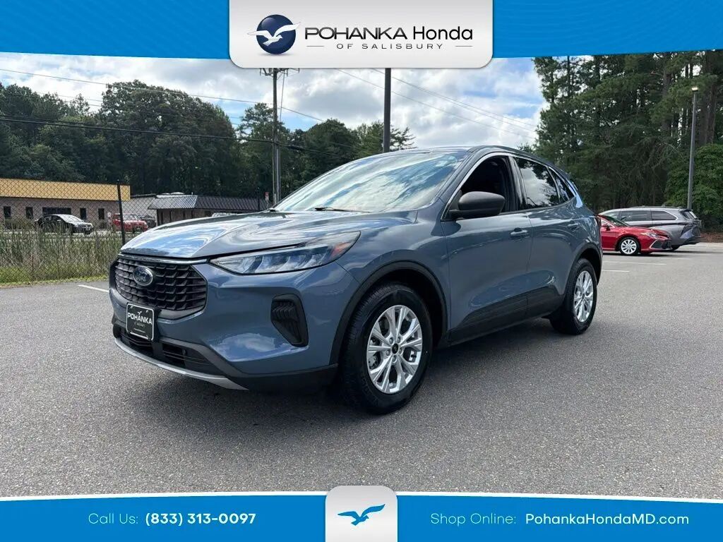 2024 Ford Escape Active — photo 1 of 13