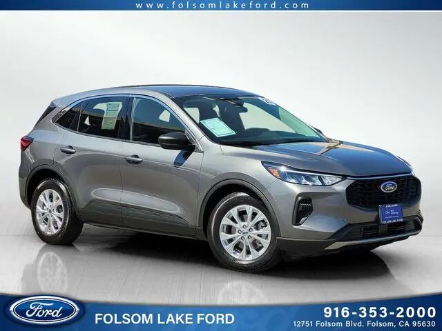 2023 Ford Escape Active — photo 1 of 13