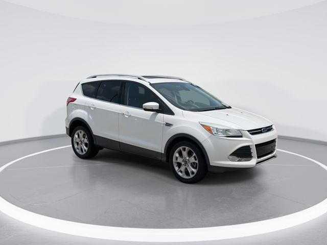 2014 Ford Escape Titanium — photo 1 of 4