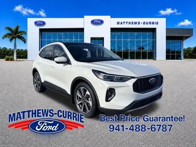 2023 Ford Escape Hybrid Platinum — photo 1 of 12
