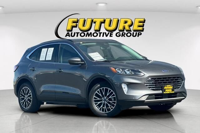 2022 Ford Escape Plug-In Hybrid Titanium — photo 1 of 13