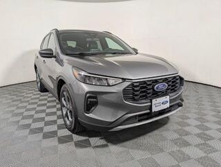 2025 Ford Escape ST-Line — photo 1 of 1