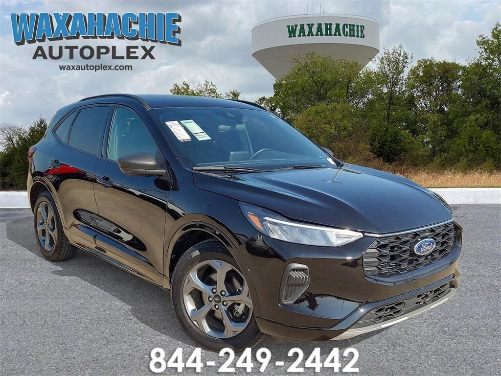 2024 Ford Escape ST-Line — photo 1 of 1