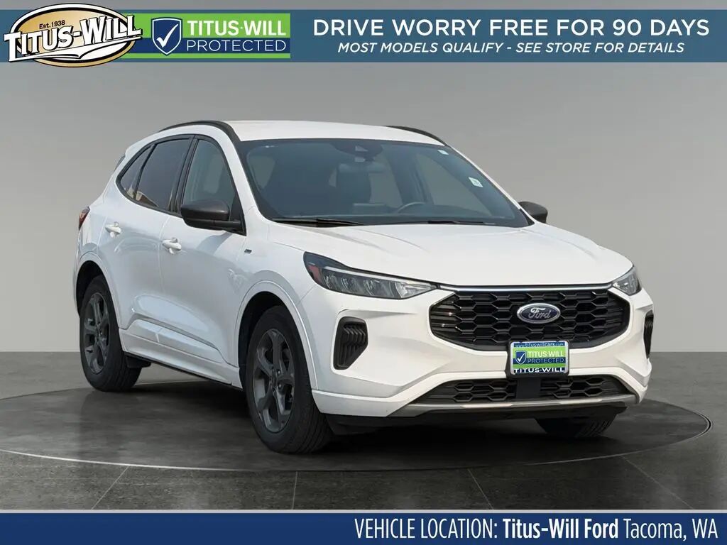 2023 Ford Escape ST-Line — photo 1 of 13