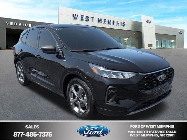 2023 Ford Escape ST-Line — photo 1 of 13