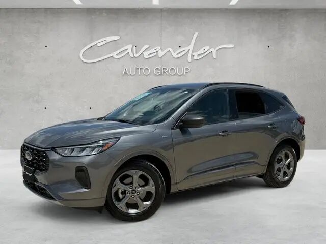 2024 Ford Escape ST-Line — photo 1 of 3