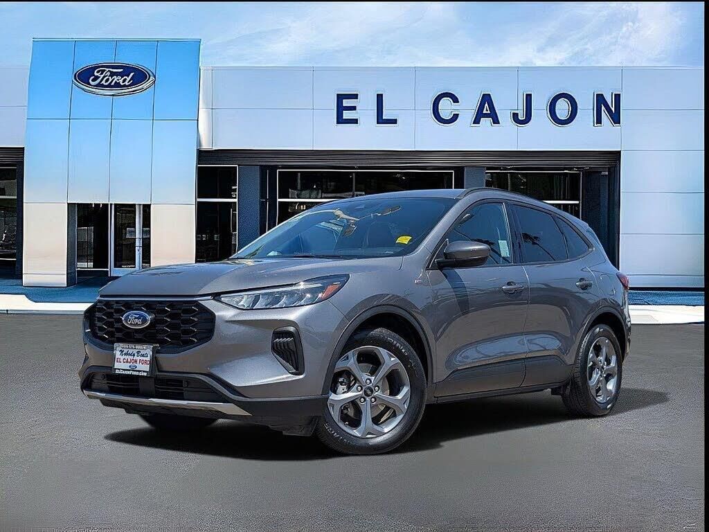 2025 Ford Escape ST-Line — photo 1 of 1