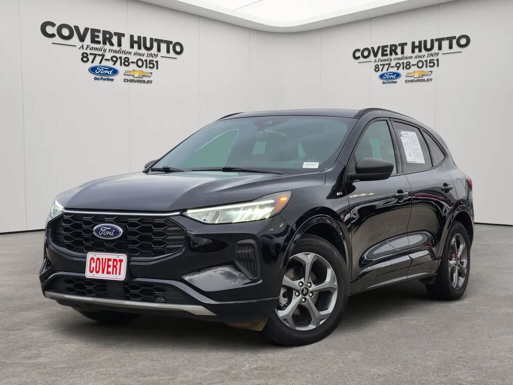 2024 Ford Escape ST-Line — photo 1 of 13