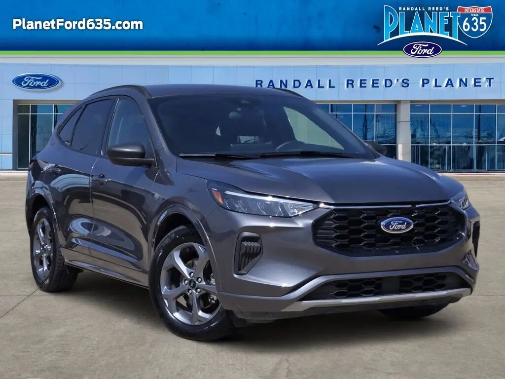 2023 Ford Escape ST-Line — photo 1 of 11
