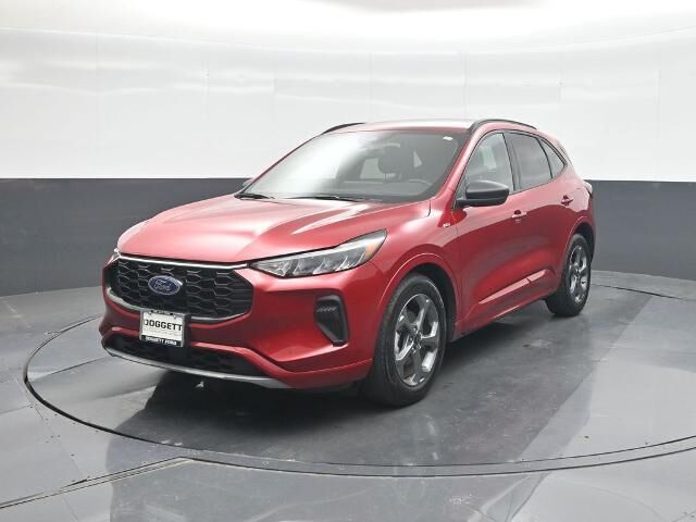 2024 Ford Escape ST-Line — photo 1 of 13