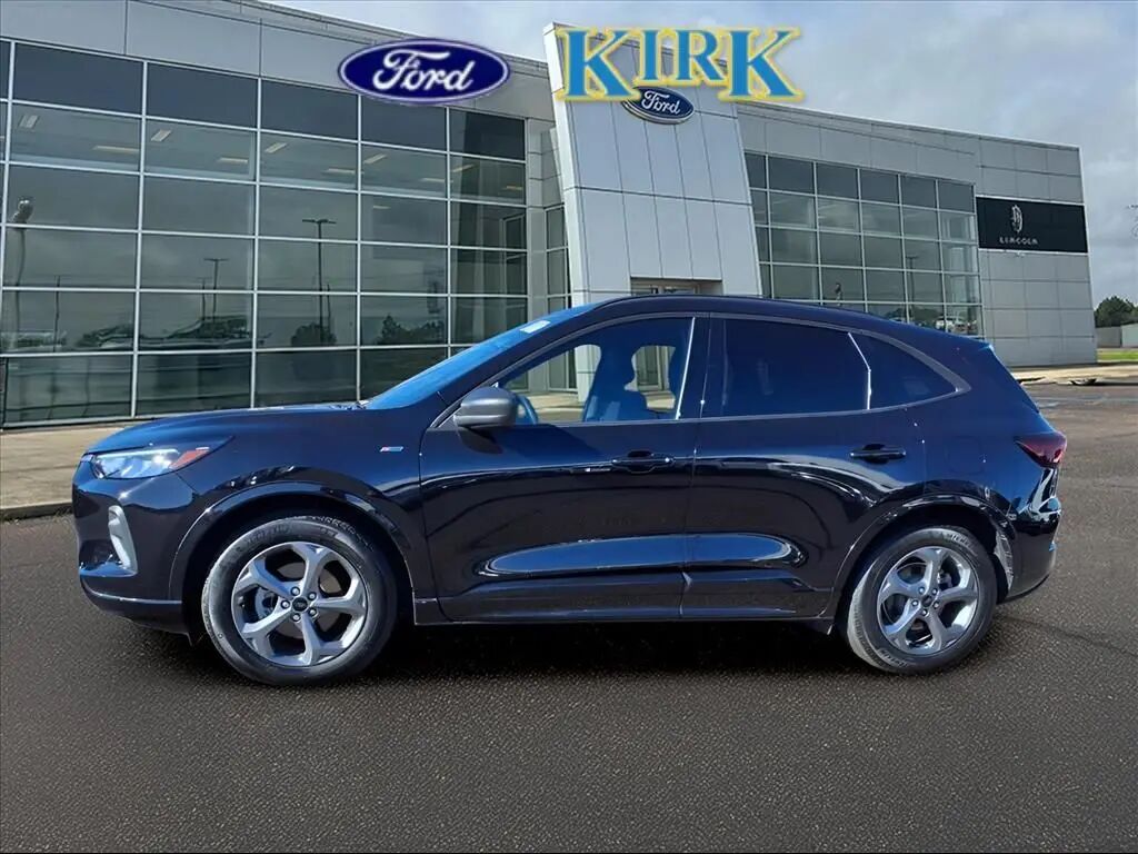 2024 Ford Escape ST-Line — photo 1 of 26