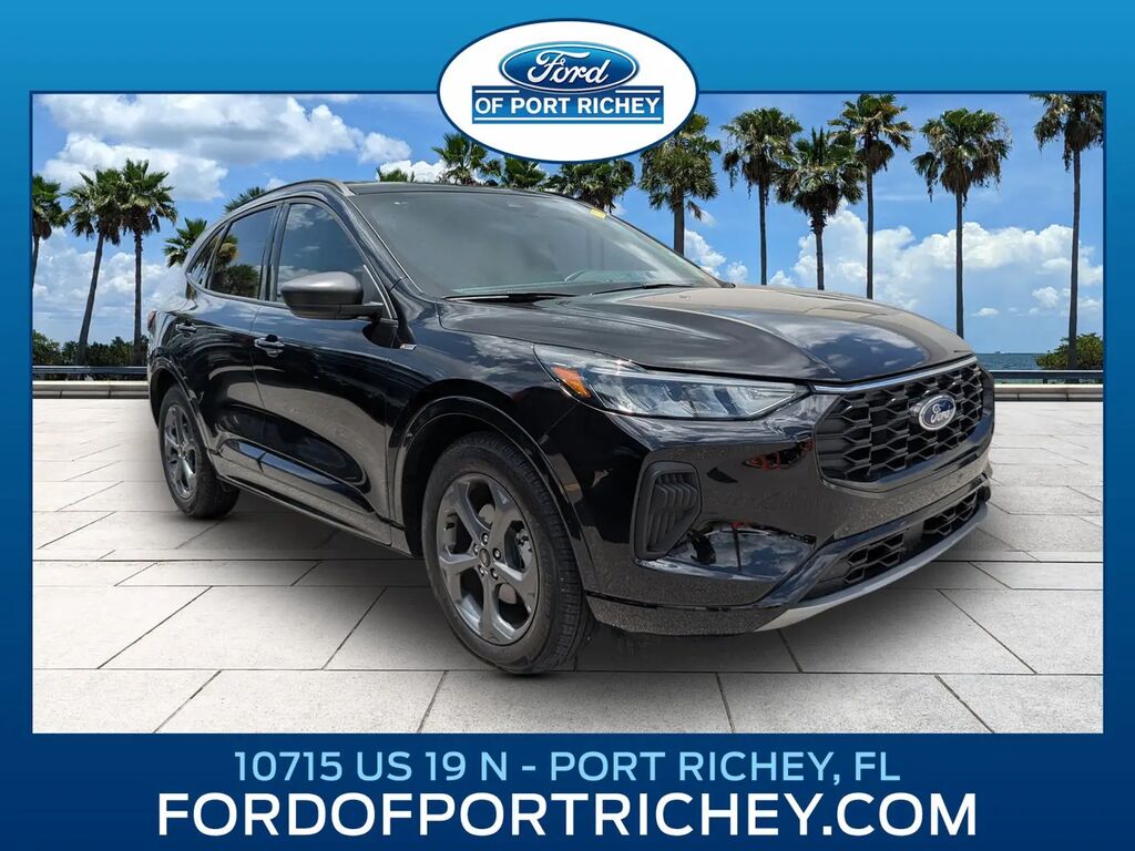 2024 Ford Escape ST-Line — photo 1 of 13