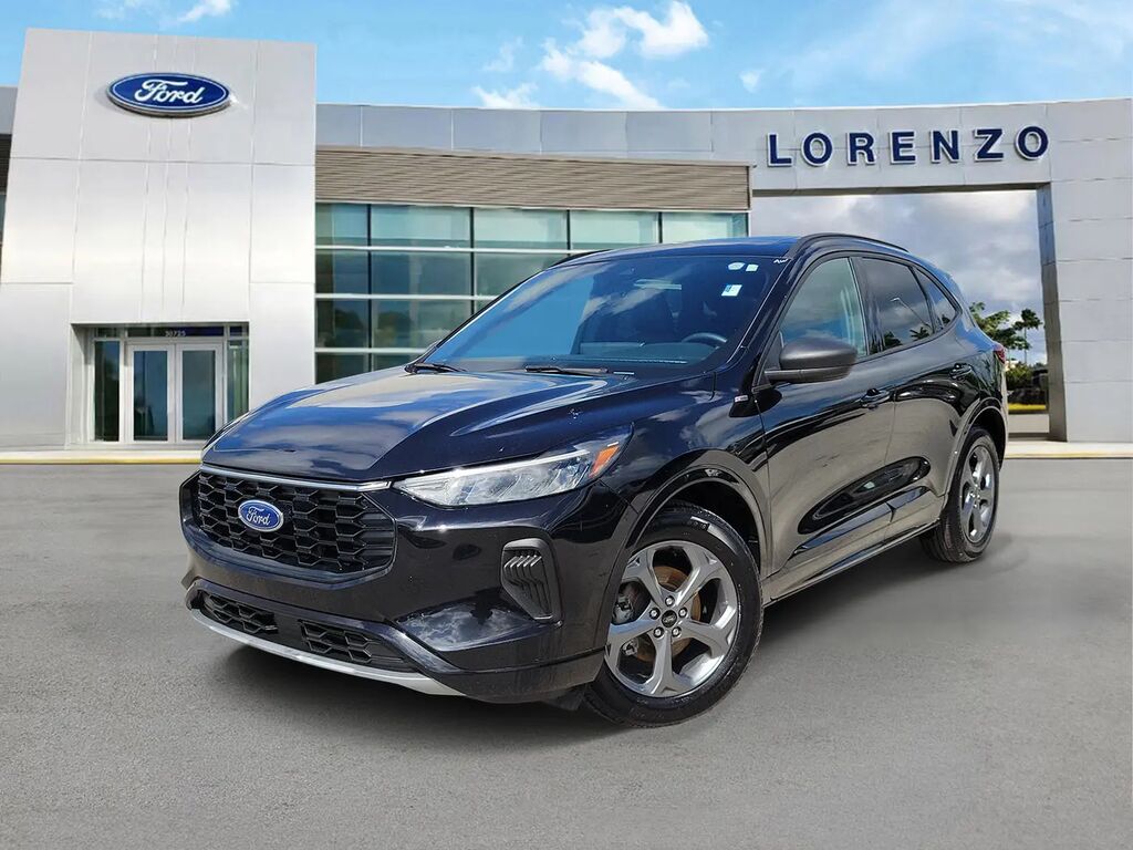 2024 Ford Escape ST-Line — photo 1 of 13
