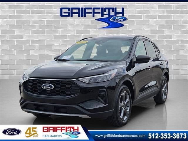 2025 Ford Escape ST-Line — photo 1 of 13