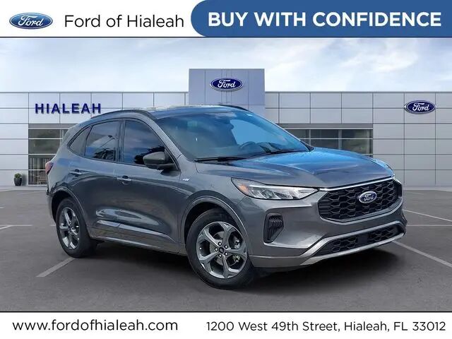 2023 Ford Escape ST-Line — photo 1 of 13