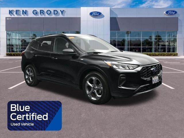 2023 Ford Escape ST-Line — photo 1 of 13