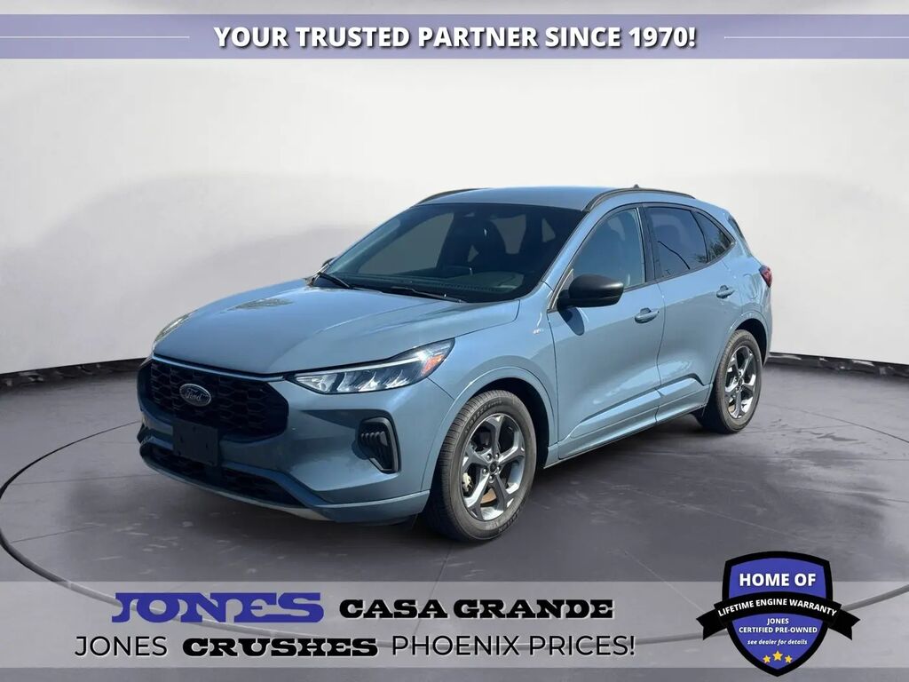 2023 Ford Escape ST-Line — photo 1 of 12