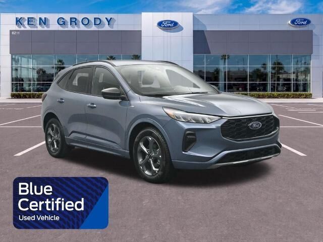 2024 Ford Escape ST-Line — photo 1 of 13