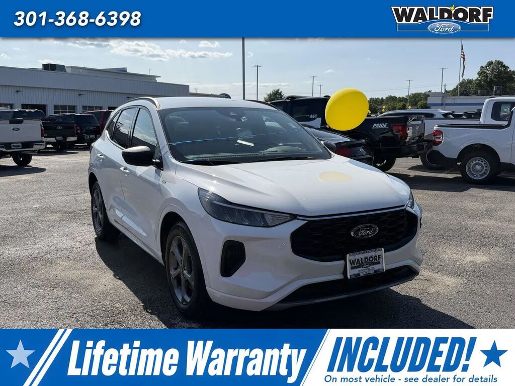 2024 Ford Escape Hybrid ST-Line — photo 1 of 13