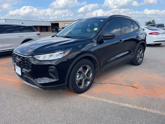 2025 Ford Escape Hybrid ST-Line