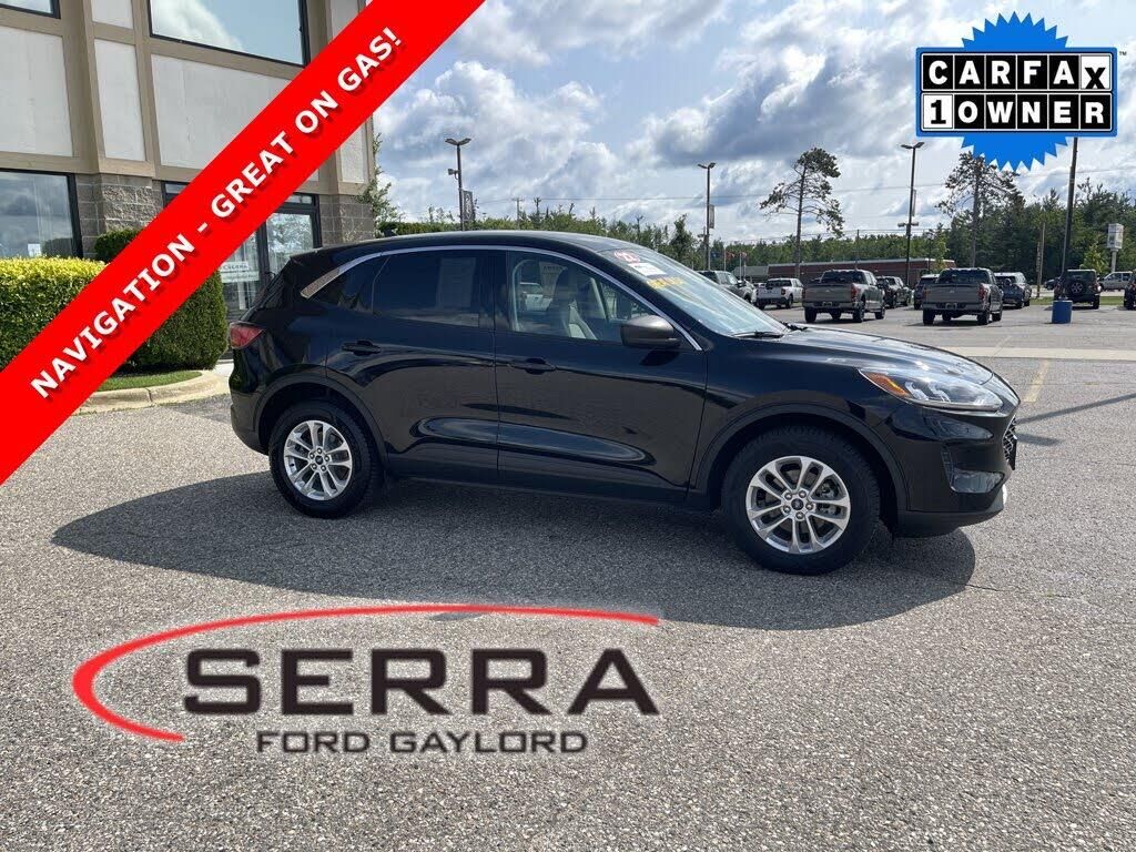 2022 Ford Escape Hybrid SE — photo 1 of 1