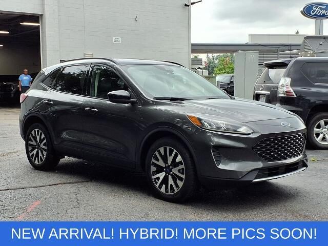 2020 Ford Escape Hybrid SE Sport