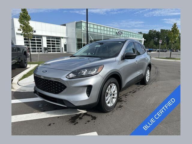 2022 Ford Escape Hybrid SE
