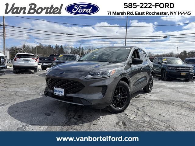 2020 Ford Escape Hybrid SE Sport