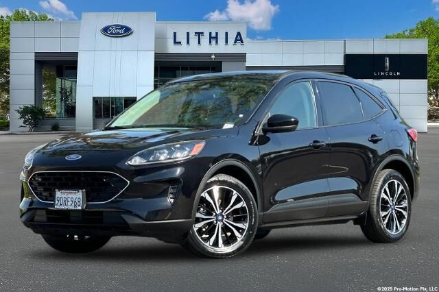2022 Ford Escape Hybrid SE