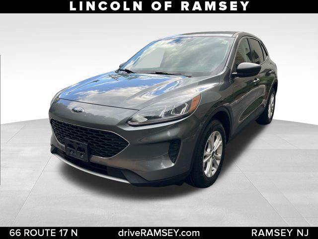 2022 Ford Escape Hybrid SE