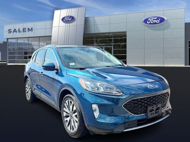 2020 Ford Escape Hybrid Titanium