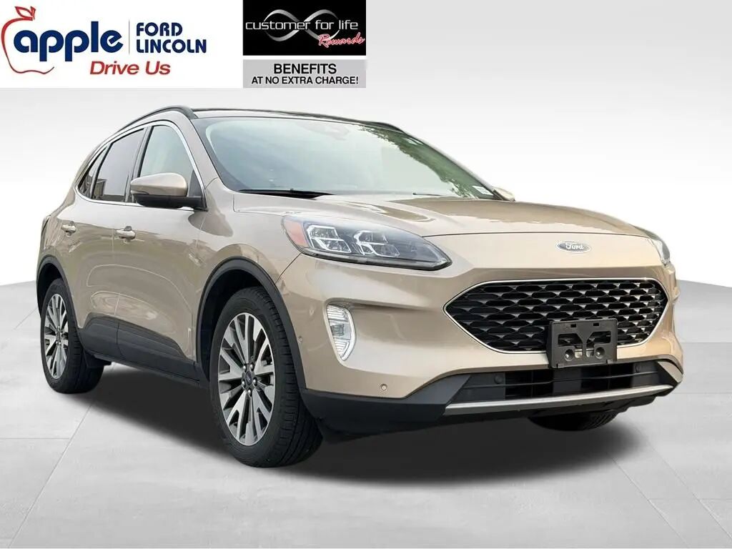 2020 Ford Escape Hybrid Titanium — photo 1 of 22