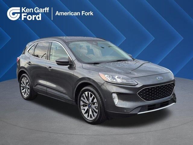 2020 Ford Escape Hybrid Titanium