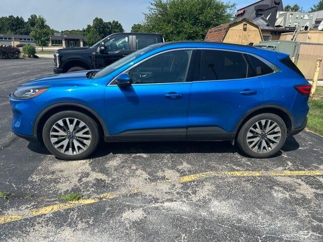 2020 Ford Escape Hybrid Titanium