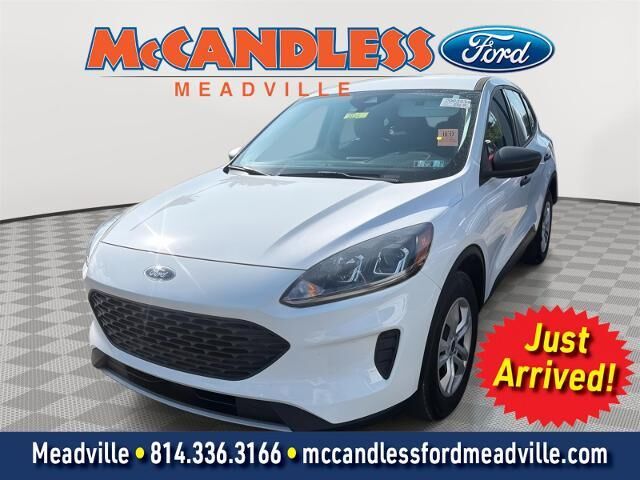 2022 Ford Escape S — photo 1 of 13