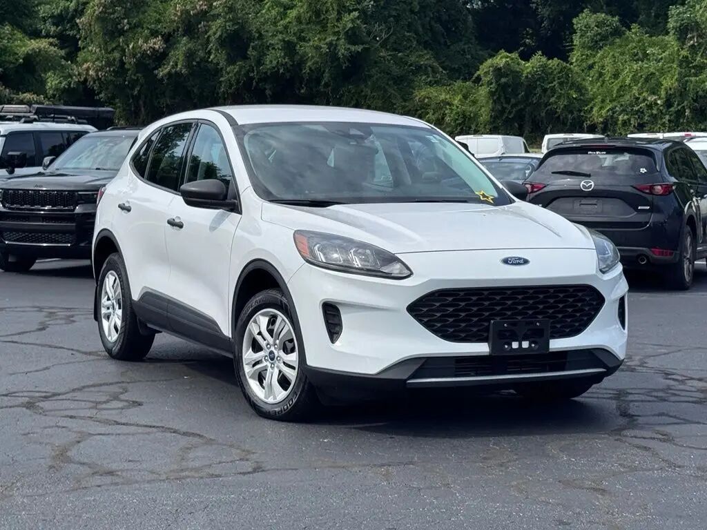2022 Ford Escape S — photo 1 of 13