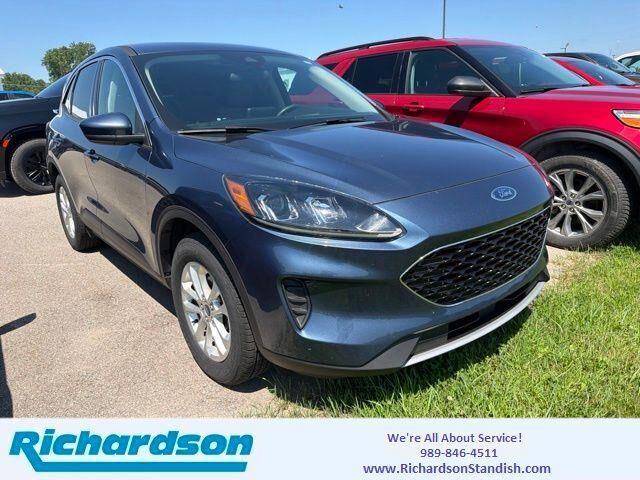 2020 Ford Escape SE