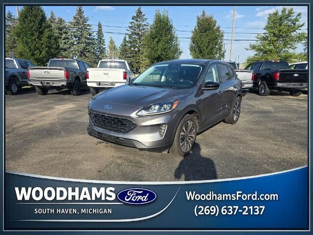 2021 Ford Escape SE