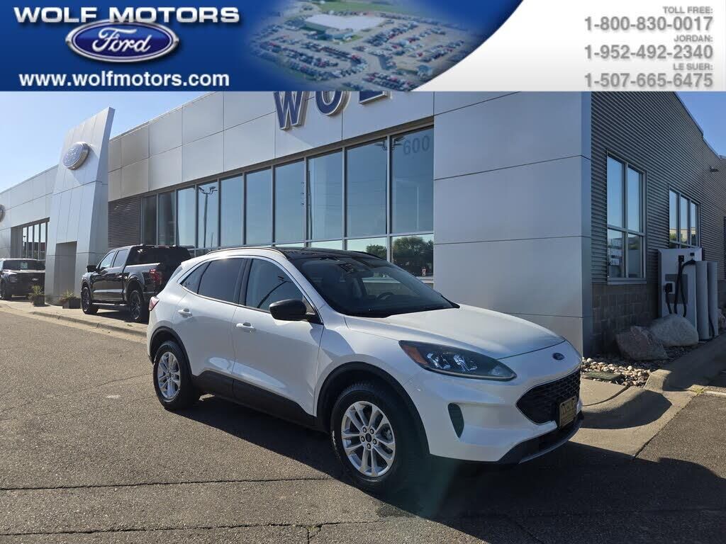 2022 Ford Escape SE — photo 1 of 1