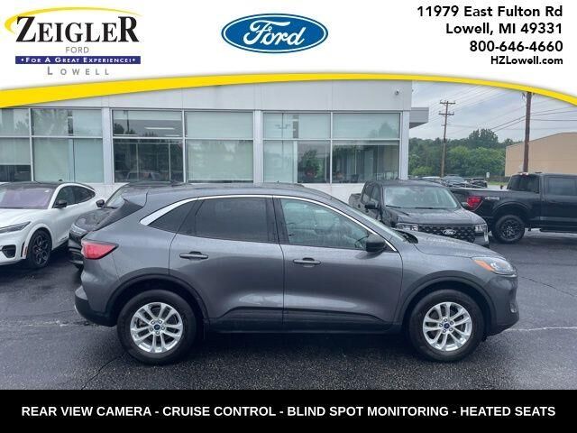 2022 Ford Escape SE